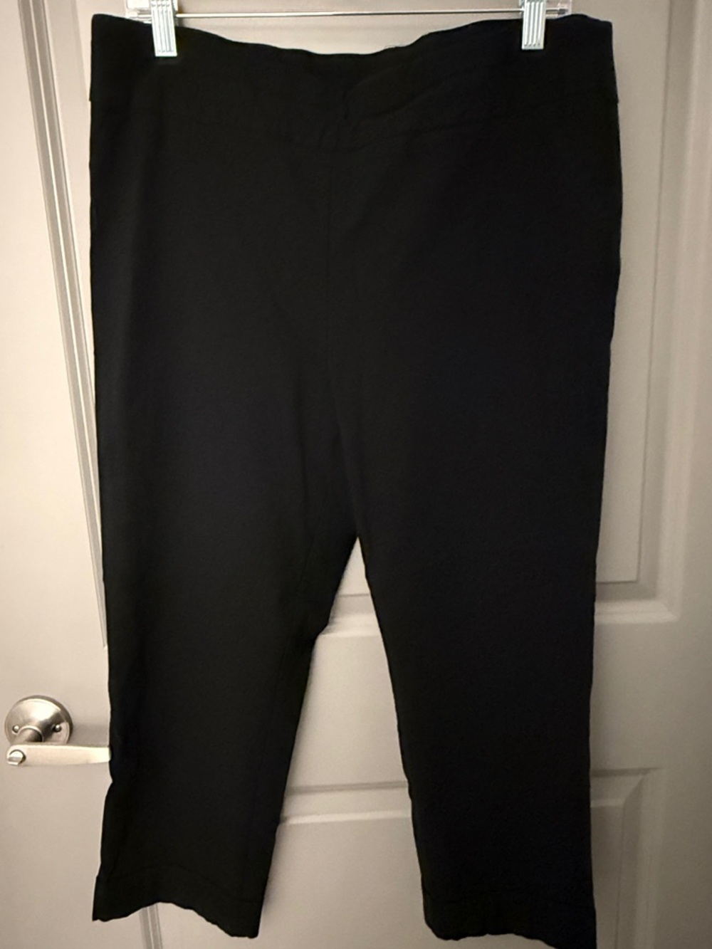 Women's Black Cropped Pull-On Knit Pants